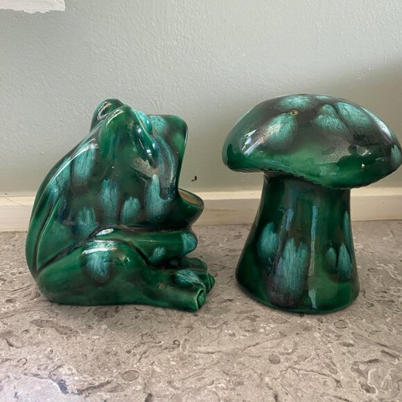 Retro Frog & Mushroom Sink Set: Green Glazed Kitchen Organizer - Picture 4 of 5